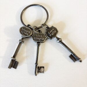 Skeleton Key Ring Accent Wall Hanging Phrases Live Love Laugh Pewter